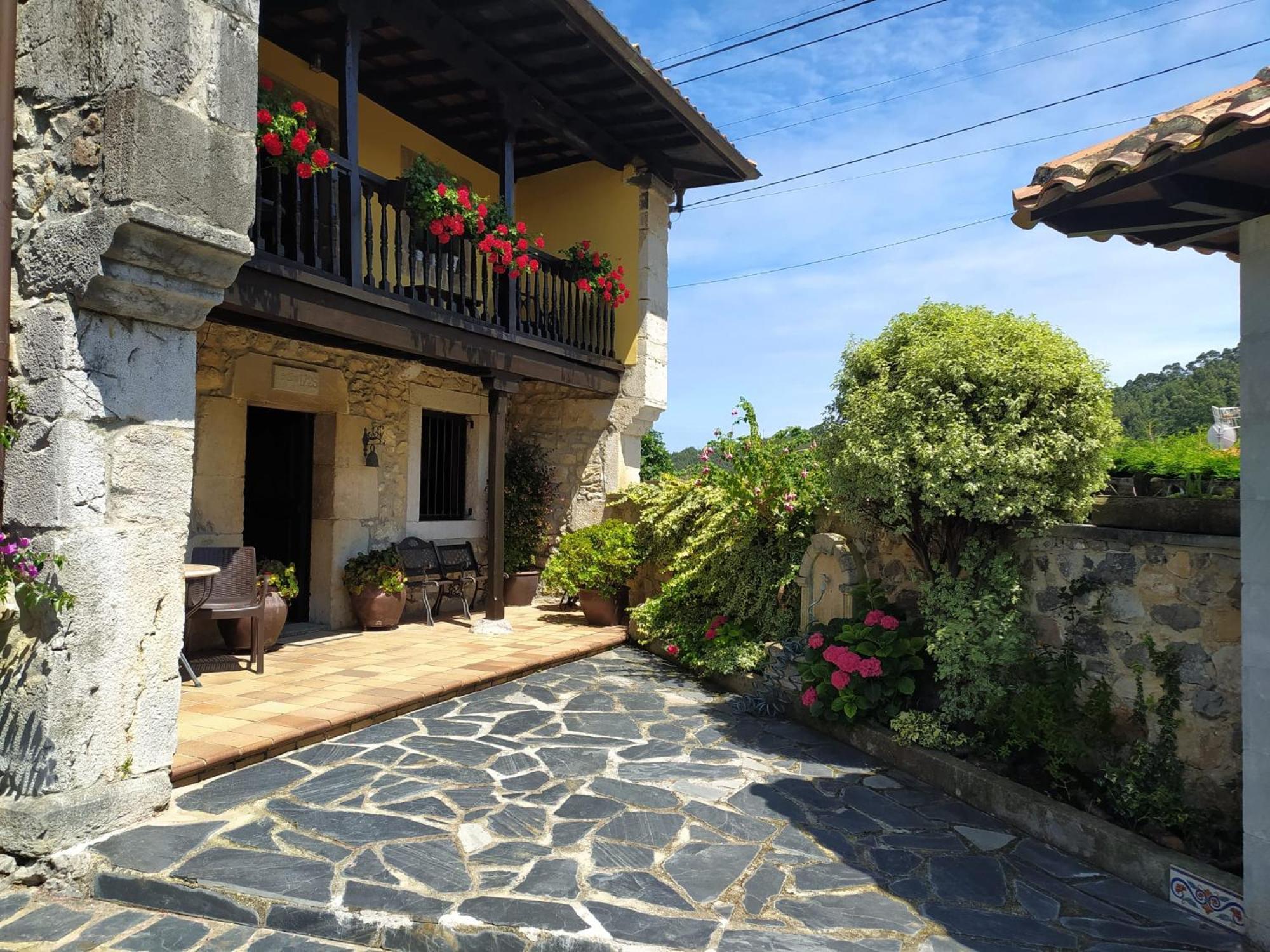 Gran Pedroso De Llanes Villa ภายนอก รูปภาพ